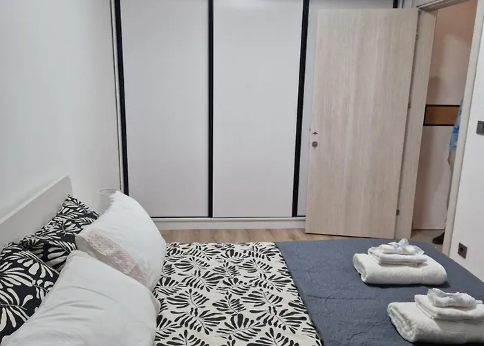 Bloom D235 スコピエ